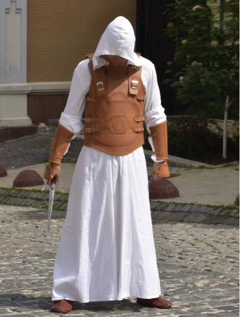 LEATHER ASSASSIN ARMOR: VEST AND BRACERS  Armure fantaisie